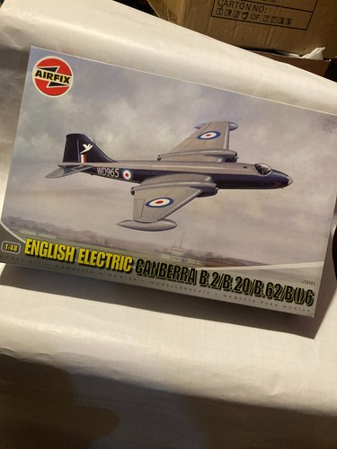 Airfix a10101 english electric - english,