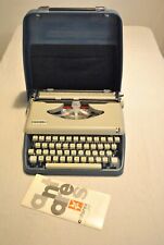 Antares Compact, macchina da scrivere con capottina del 1960