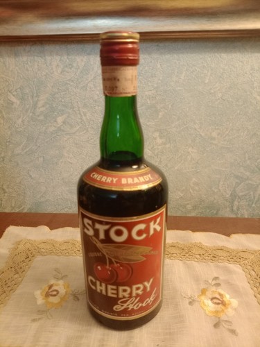 Cherry brandy stock liquore - cherry,