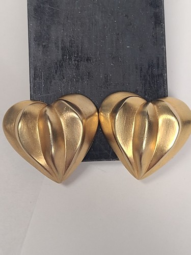 Orecchini clip cuore - , sbuffo