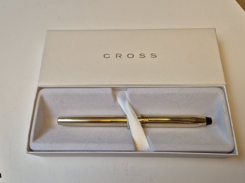 Vintage cross 10kt gold - vintage,