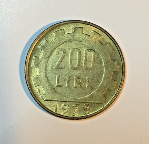 Italia repubblica 200 lire - 200,