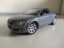 Modellino Model Car Audi TT roadster - Welly - scala 1/18 1:18
