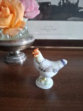 STATUETTA GALLINA IN PORCELLANA . MEISSEN 