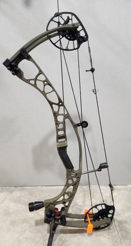 New hoyt alpha wilderness - new,