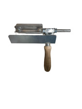 Pela maiale con trapano