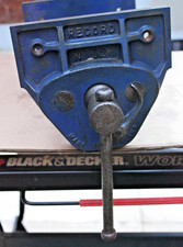 RECORD N. 52.  VITE A SGANCIO