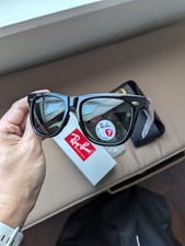 Occhiali da sole classici