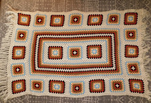 Coperta afgana quadrata