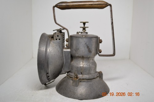 Antica lampada ispettore