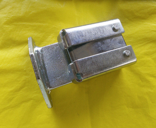 Cerniera inferiore porta - cerniera,