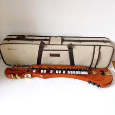 SUZUKI KOHAKU Arpa Chitarra