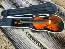 Yamaha 4/4 Full Size Violino