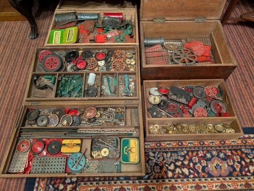 Enorme quantità meccano - enorme,