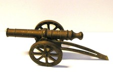 Vintage cannone giocattolo