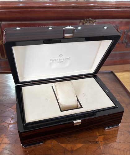 Patek philippe geneve wood - philippe,