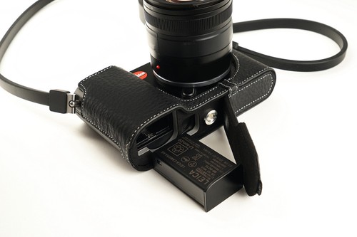 Custodia mezza fotocamera vera