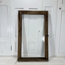 Cornice finestra casale