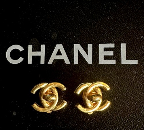 Chanel gold turnlock - chanel,