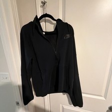 Nike Og Large Nike Tech Fleece
