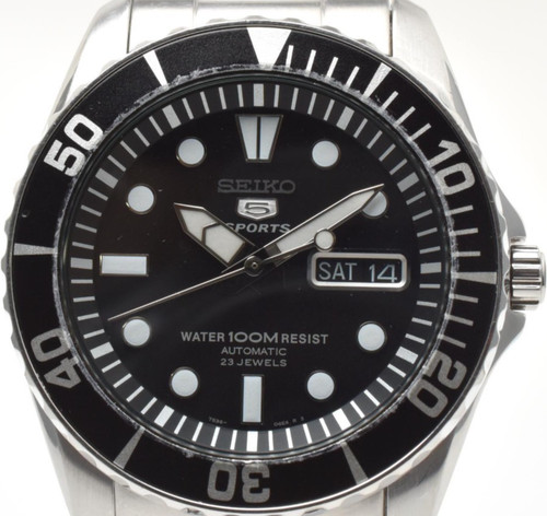 Near mint seiko 5 sports - seiko,
