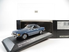Minichamps 430033437 - 1:43,