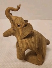 Elefante con guscio di ostrica