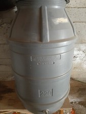 fusto per alimenti 220 lt come vino acqua altro..vendo per inutilizzo