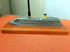 Modellino Nave Costa Magica -