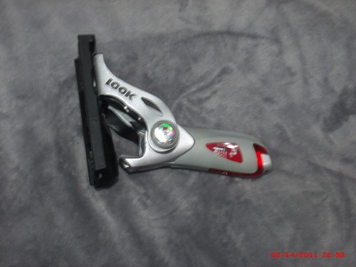 Look pivot 0l attacchi - 1,