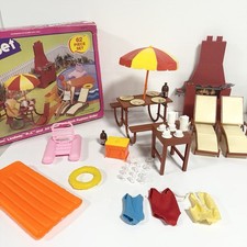 Set barbecue e piscina vintage