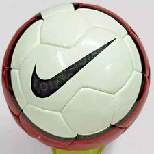 Raro pallone ufficiale marzo