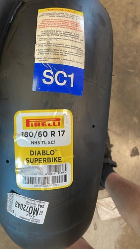 Pneumatico slick 180 17 - r,