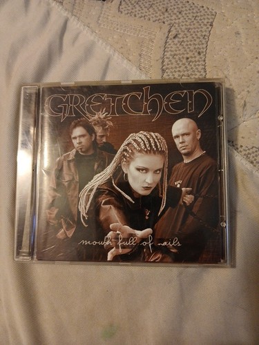 Gretchen mouth full nails - gretchen,