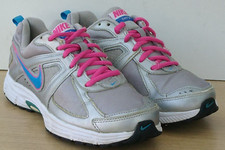 Nike Dart 9 argento/rosa/blu