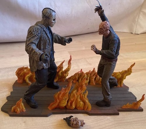 Freddy jason deluxe set - freddy, vs