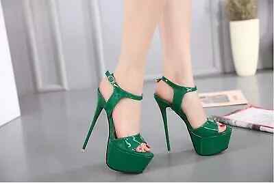 Sandali verde lucido pelle