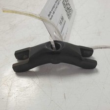 Staffa sostegno fissaggio iniettori Fiat Grande Punto 199 1.3 MJT 90CV 199A3000 