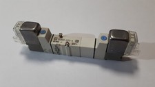 Elettrovalvola SMC SYJ3343-5LOU-Q bistabile 24V DC.