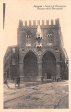 AL9-43E) BOLOGNA PALAZZO MERCANZIA CAMERA COMMERCIO ANIMATA BICICLETTA