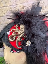Splendido velo Steampunk nero rosso polpo fascinatore perle conchiglie piume (34)