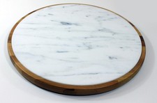 TAGLIERE ROTONDO IN LEGNO LISTELLARE NOCE PIANO IN MARMO DIAMETRO 32 cm