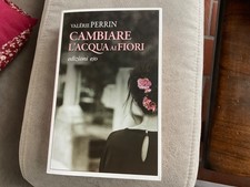 CAMBIARE L'ACQUA AI FIORI -