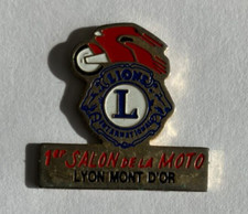 28 -  Pin's LION'S CLUB