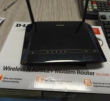 DLINK N300 MODELLO  DSL-2740R WIRELESS ADSL2+ MODEM ROUTER CON SCATOLA E CAVI