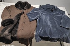 LOTTO DI ABBIGLIAMENTO DA DONNA  FIRMATO VINTAGE -  Taglie varie  -  32 pezzi