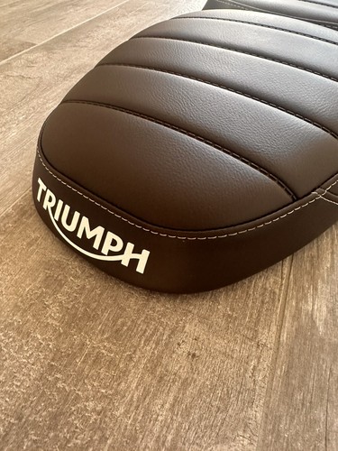 Sella triumph scrambler 400x - sella,