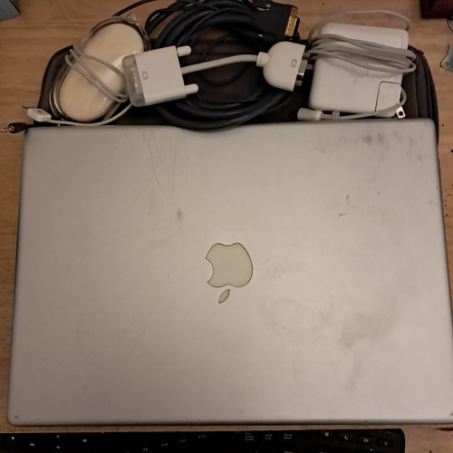 Apple macbook pro - macbook, a1016