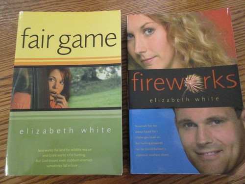 Elizabeth white book set - white,