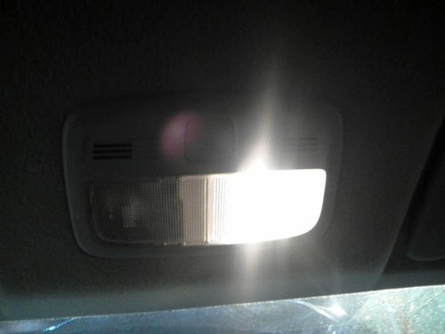 Luce cortesia suzuki baleno - suzuki,